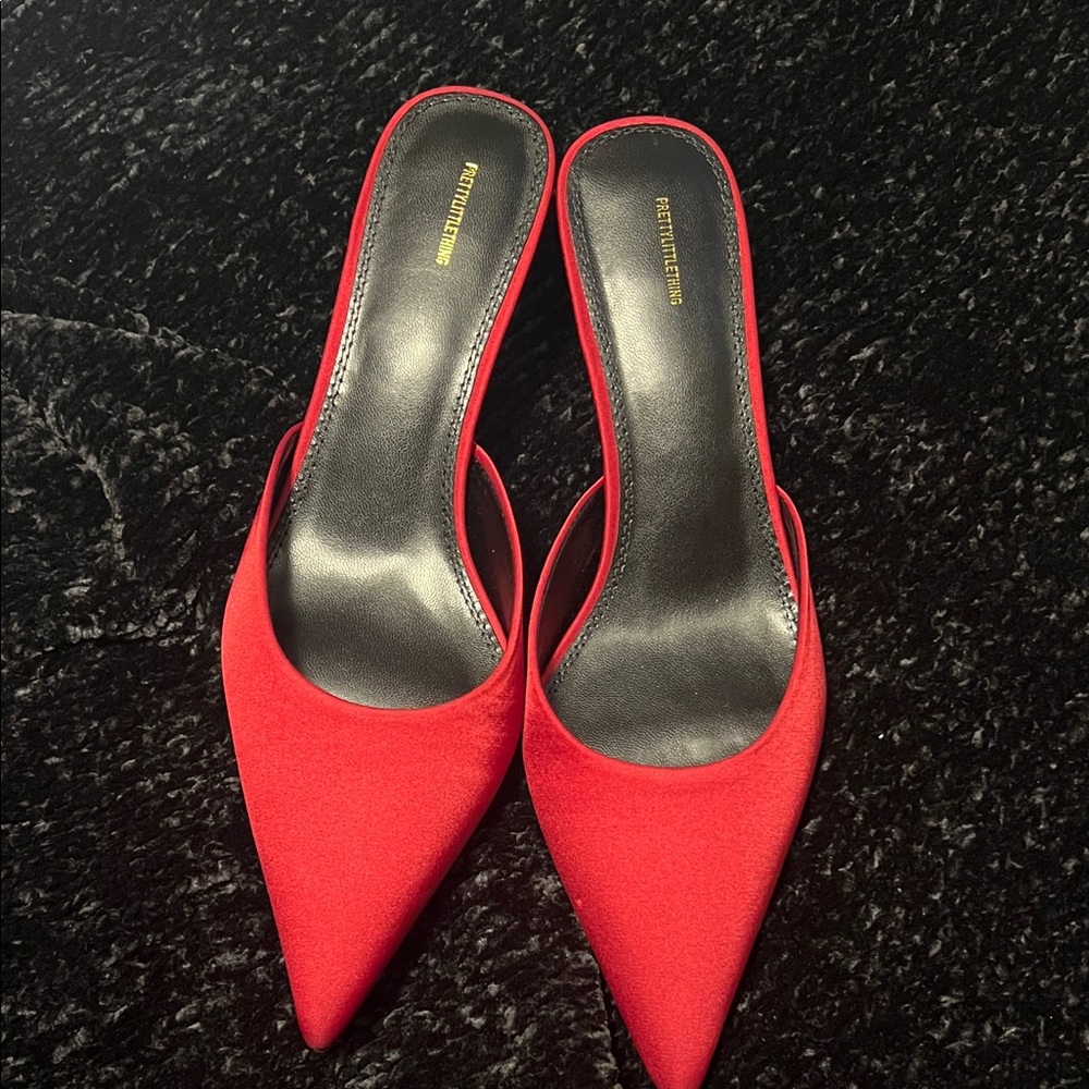 PrettyLittleThing Red Pointed Heels